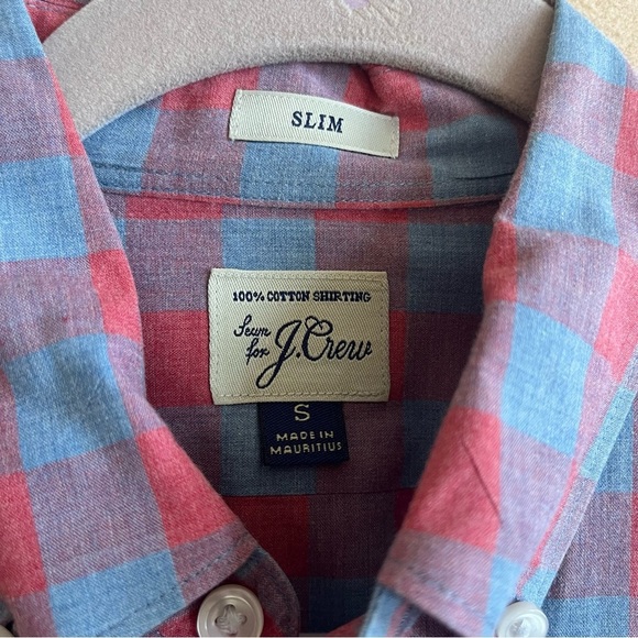 JCrew Men’s Casual Button Down Red and Blue Check Shirt Slim Fit size Small - Picture 3 of 12